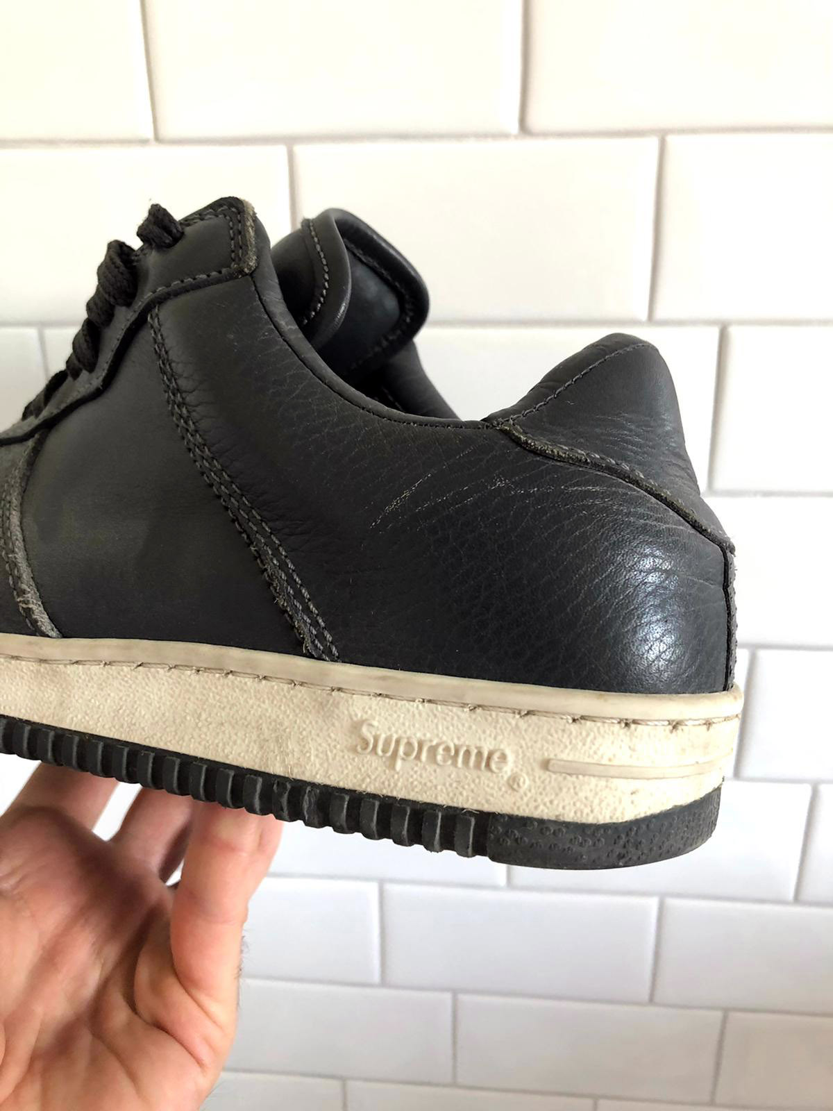 SNEAKER ID, please! Supreme Downlow gray/snake von 2001